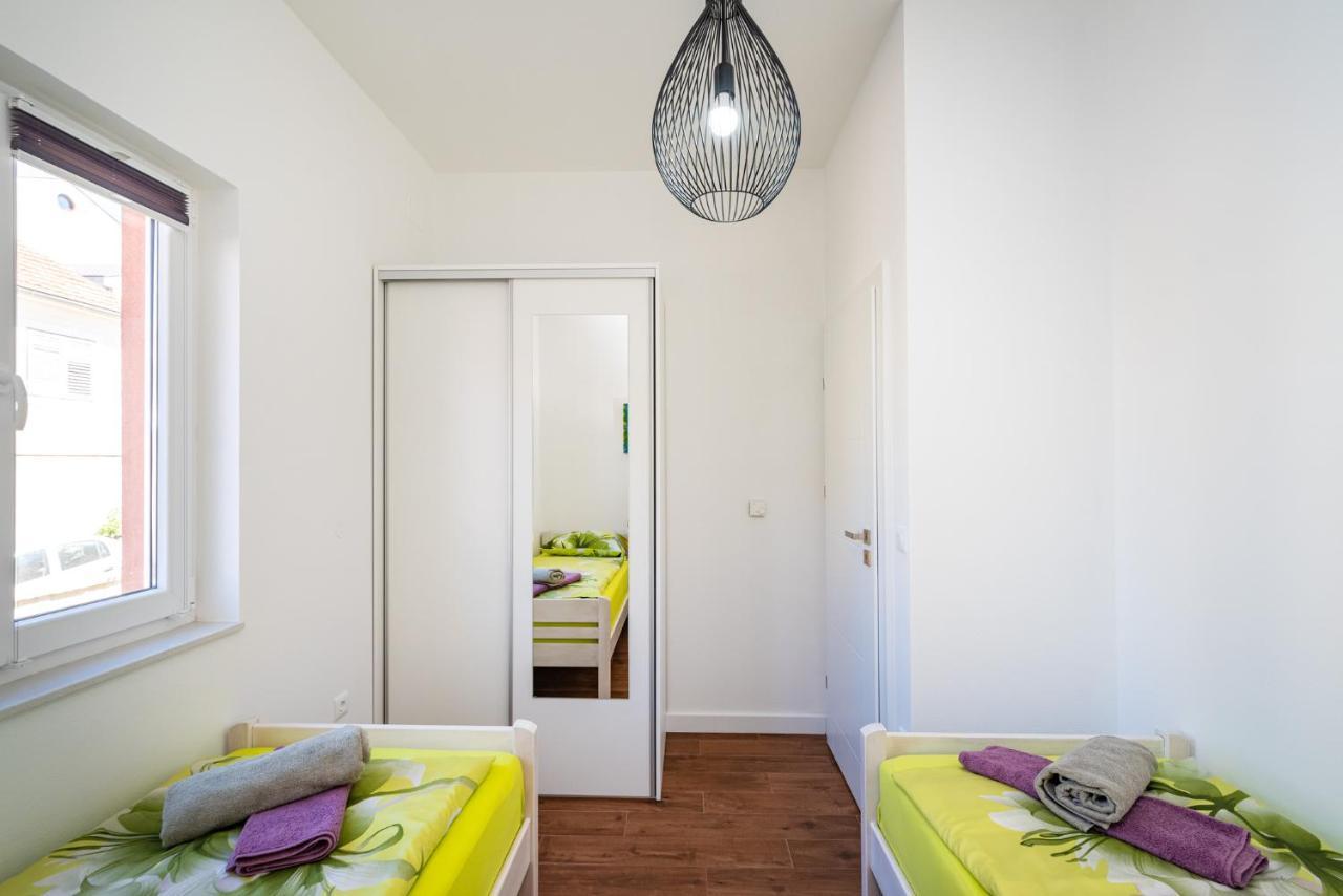 Apartments Junior Задар Экстерьер фото
